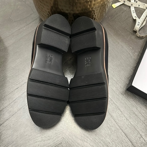 NATURALIZER DARRY LUG SOLE LOAFER (WIDE) - Picture 4 of 15